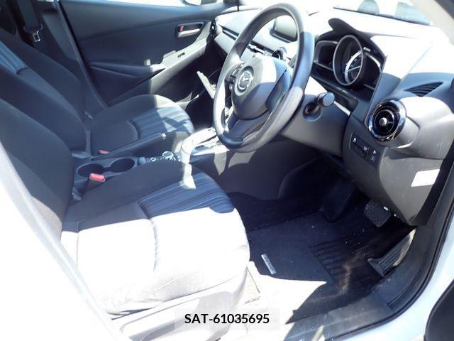Mazda DEMIO 2015-06 379462-1