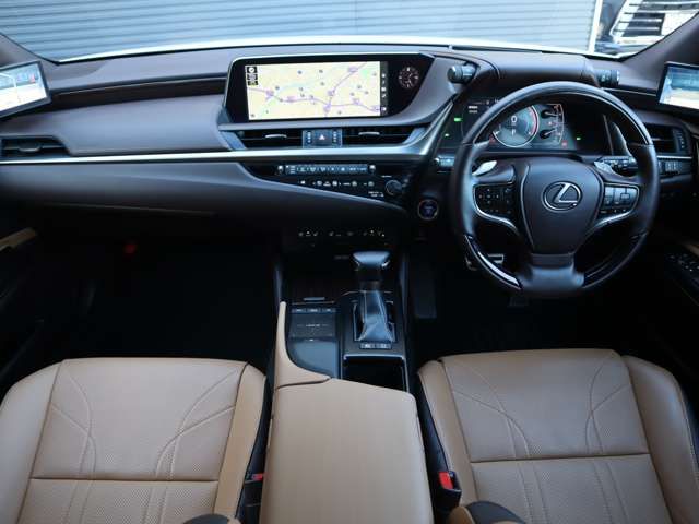 Lexus ES 2019-02 183808-7