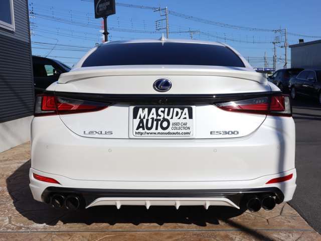 Lexus ES 2019-02 183808-5