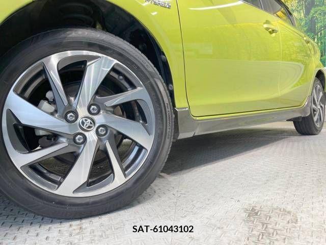Toyota AQUA 2015-08 248832-13