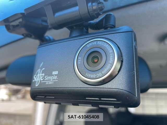 Honda e 2012-01 211693-8