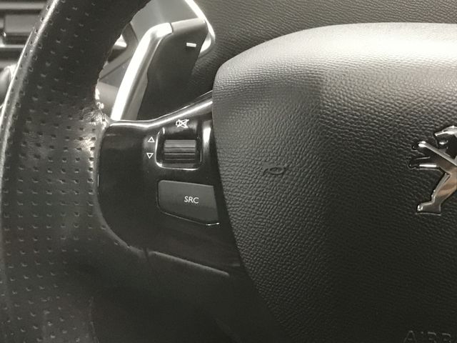 Peugeot 308 2018-06 193050-22