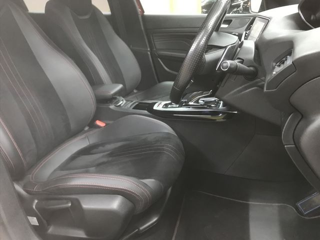 Peugeot 308 2018-06 193050-5