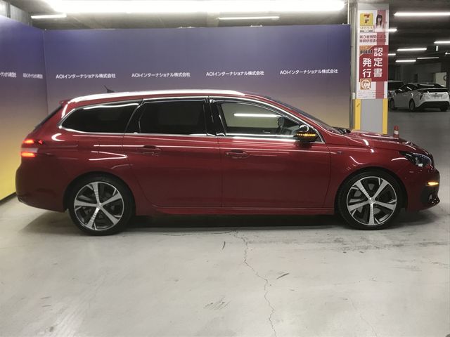 Peugeot 308 2018-06 193050-11