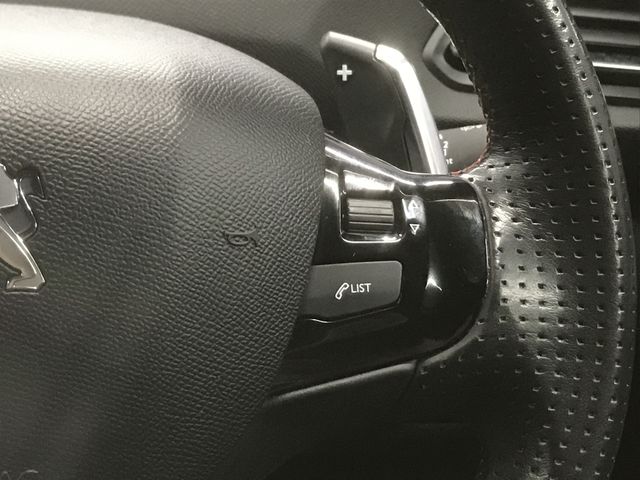 Peugeot 308 2018-06 193050-21