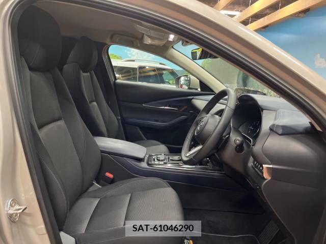 Mazda CX-30 2023-10 358516-8