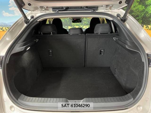 Mazda CX-30 2023-10 358516-10