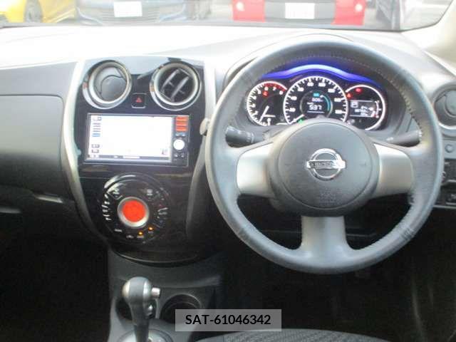 Nissan NOTE 2013-10 302326-14
