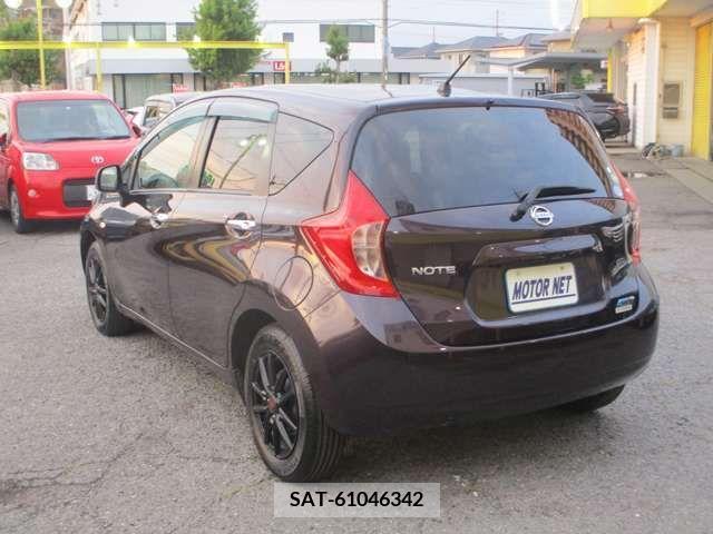 Nissan NOTE 2013-10 302326-8