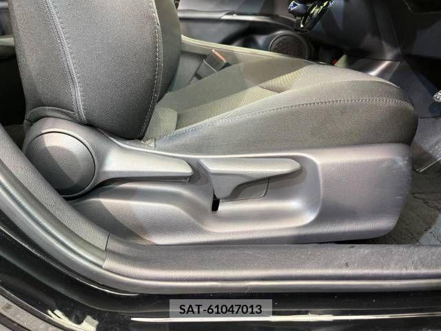 Toyota PRIUS 2020-04 338477-8