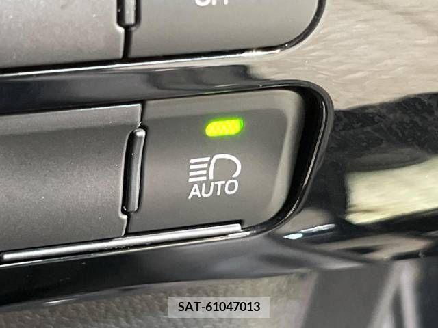Toyota PRIUS 2020-04 338477-5
