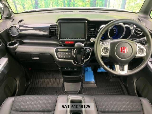 Honda N BOX 2016-02 306830-1