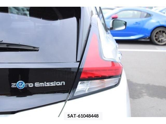Nissan LEAF 2019-07 297894-9