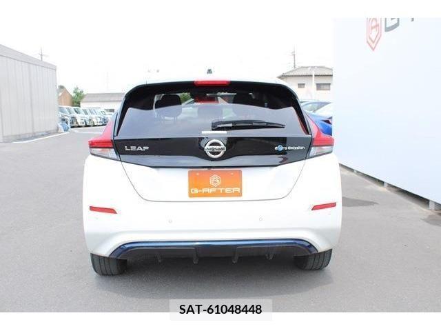 Nissan LEAF 2019-07 297894-7