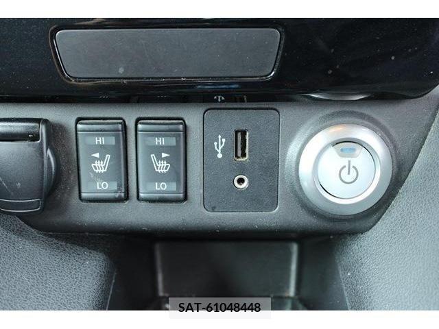 Nissan LEAF 2019-07 297894-3