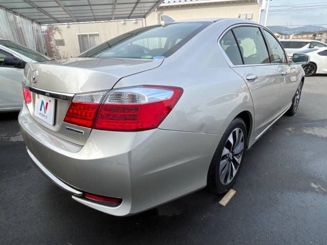 Honda ACCORD HYBRID 2014-01 194075-17