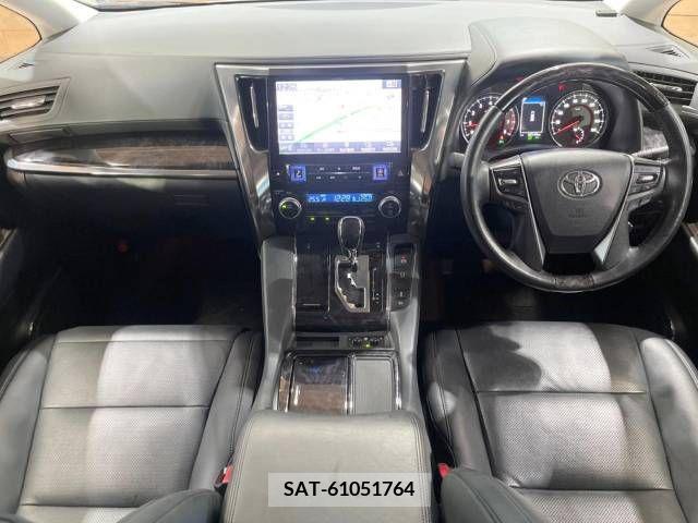 Toyota ALPHARD 2019-07 355439-1