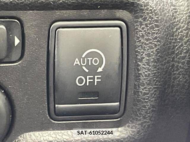 Nissan NOTE 2013-07 343373-5