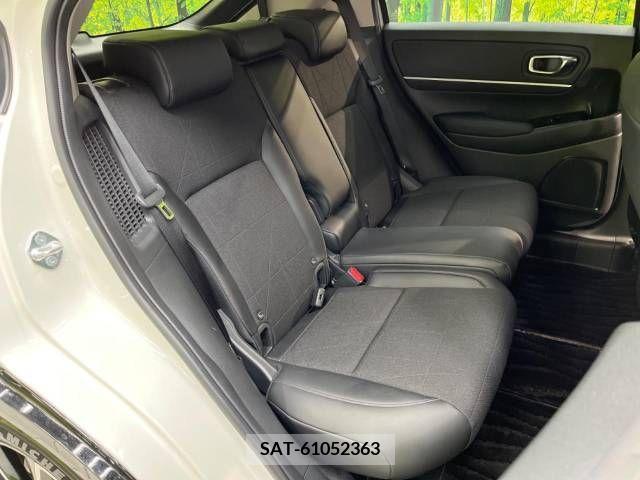 Honda VEZEL 2021-11 348698-9