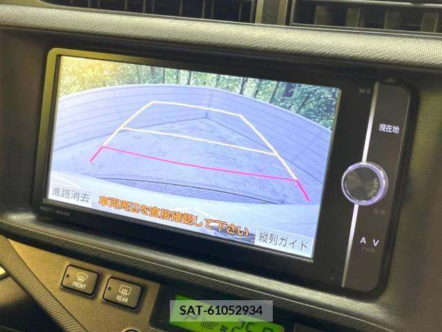 Toyota AQUA 2013-08 257018-4