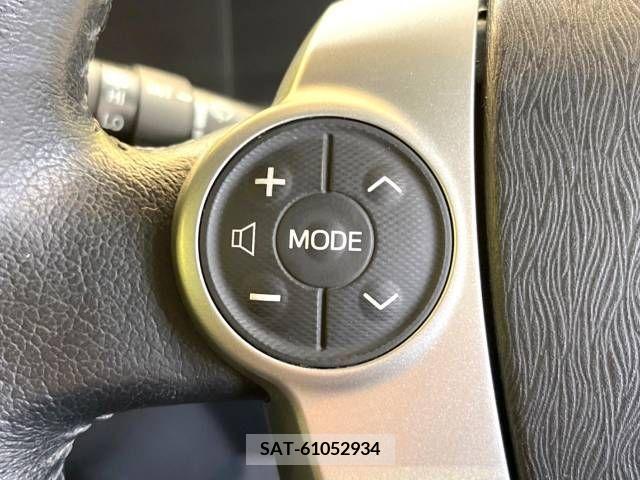 Toyota AQUA 2013-08 257018-6