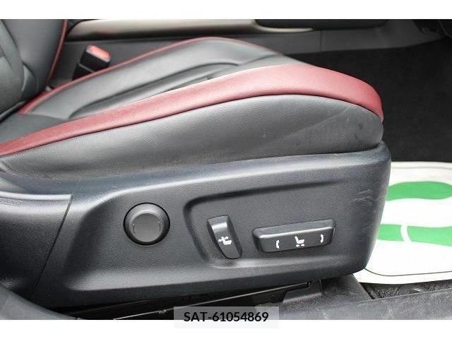 Lexus IS 2018-03 300001-5