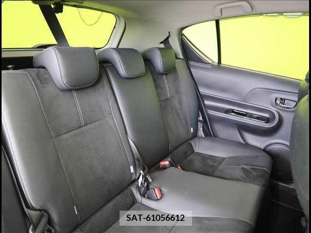 Toyota AQUA 2014-03 328921-21