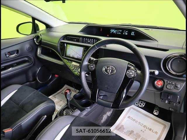 Toyota AQUA 2014-03 328921-16