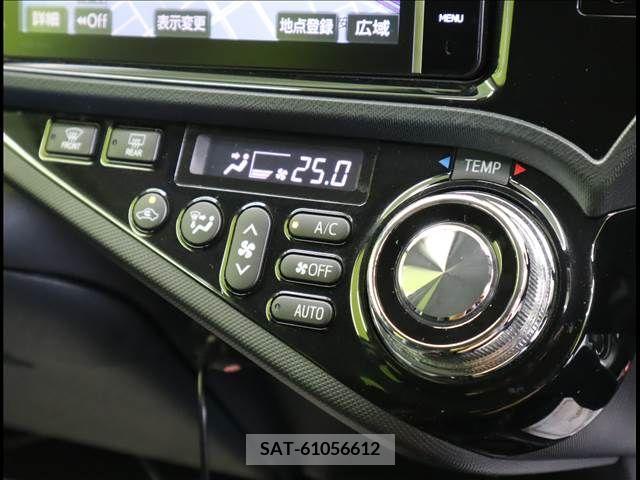 Toyota AQUA 2014-03 328921-11