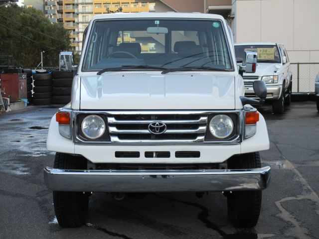 Toyota LAND CRUISER 2004-04 186775-0