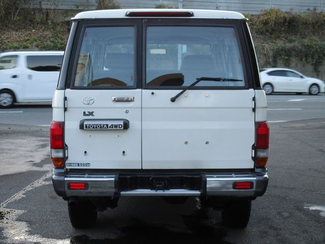 Toyota LAND CRUISER 2004-04 186775-2