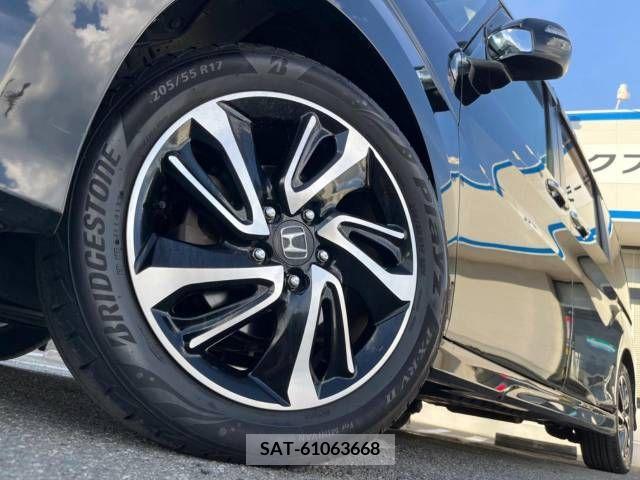 Honda e 2016-04 345250-14