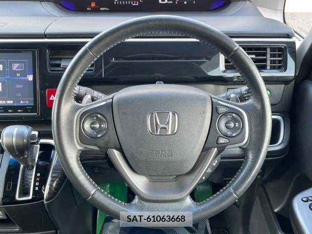 Honda e 2016-04 345250-12
