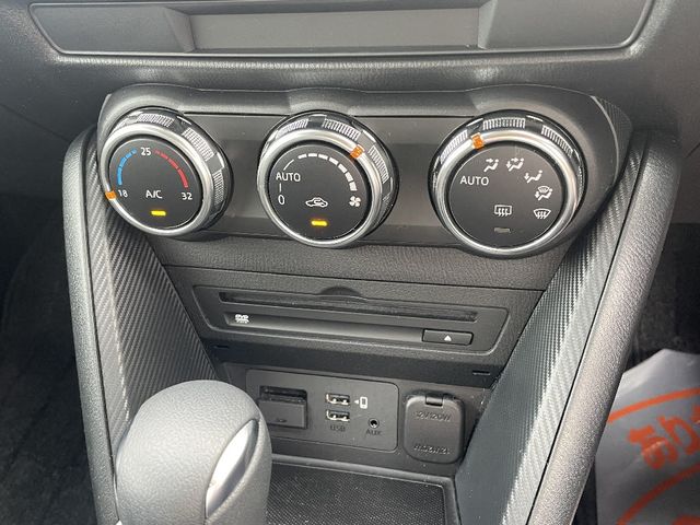 Mazda MAZDA2 2021-03 9320-13