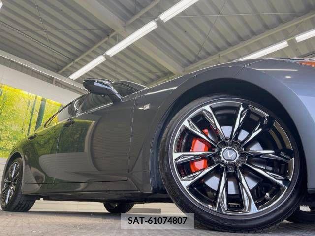 Lexus IS 2021-12 275435-13