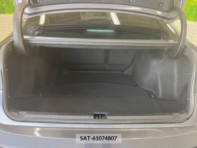 Lexus IS 2021-12 275435-10