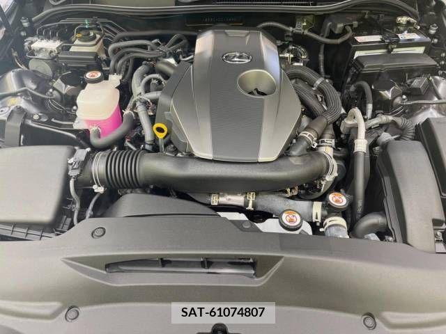 Lexus IS 2021-12 275435-18