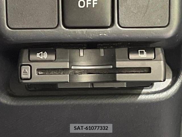 Toyota AQUA 2013-01 313963-4