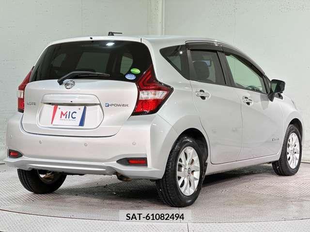 Nissan NOTE 2019-03 305448-8