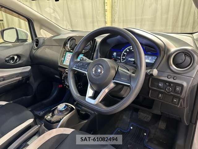 Nissan NOTE 2019-03 305448-12