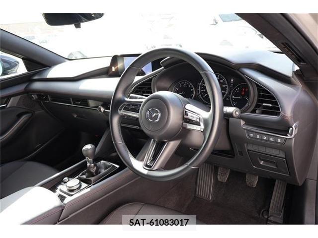 Mazda MAZDA3 2022-09 301043-6