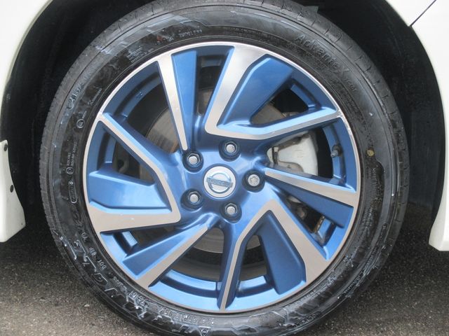 Nissan LEAF 2014-03 180633-21