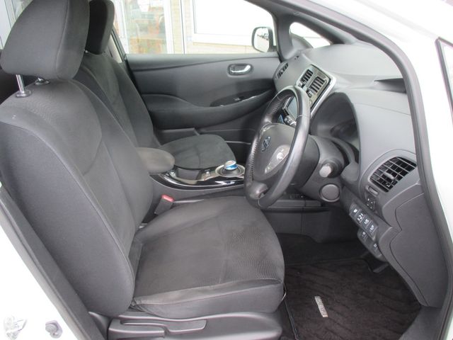 Nissan LEAF 2014-03 180633-5