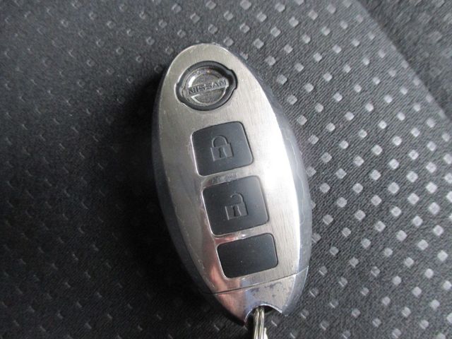 Nissan LEAF 2014-03 180633-19