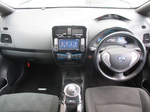 Nissan LEAF 2014-03 180633-4
