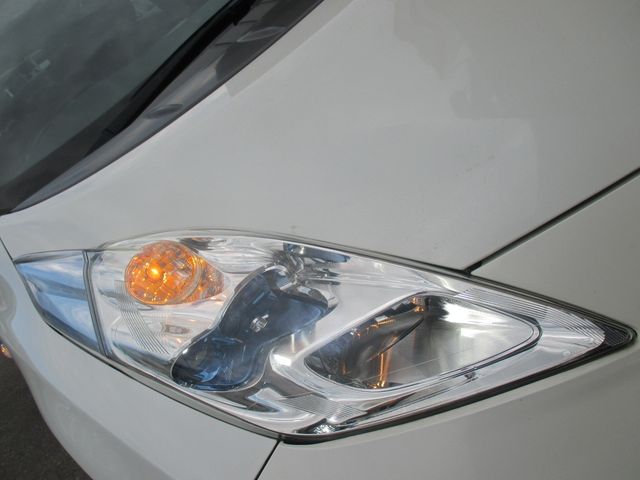 Nissan LEAF 2014-03 180633-20