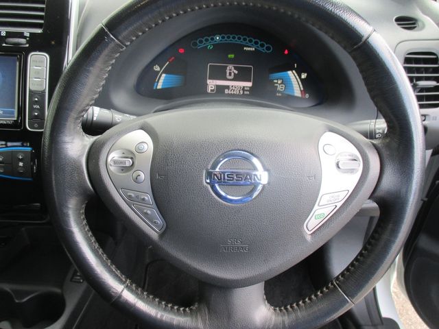 Nissan LEAF 2014-03 180633-9