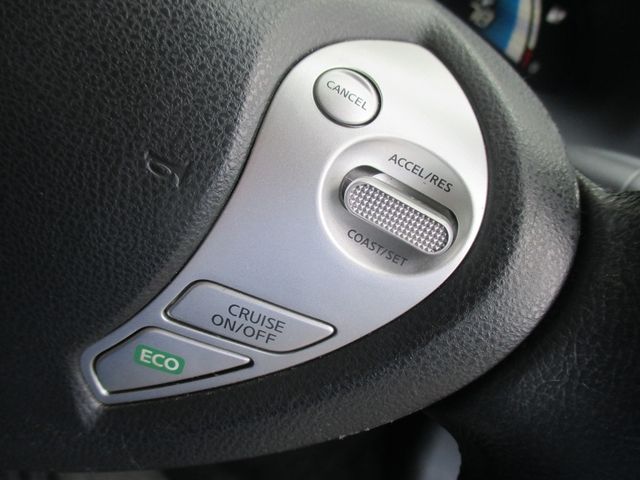 Nissan LEAF 2014-03 180633-12