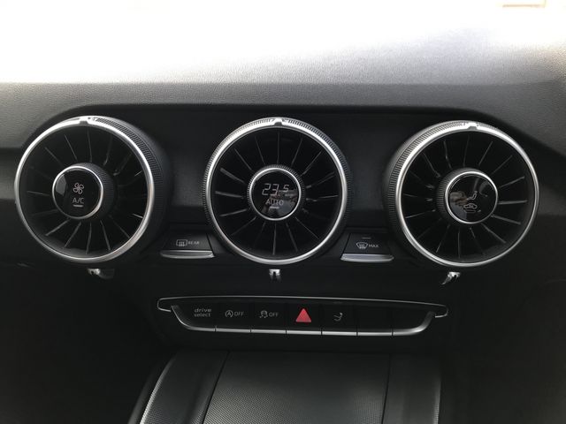 Audi TT 2017-09 10409-21