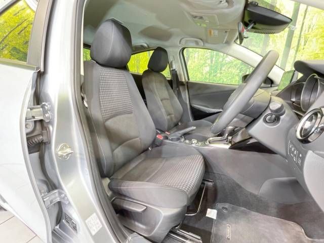 Mazda DEMIO 2019-02 16941-8